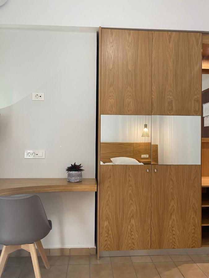 Frini Hotel Hanya Dış mekan fotoğraf