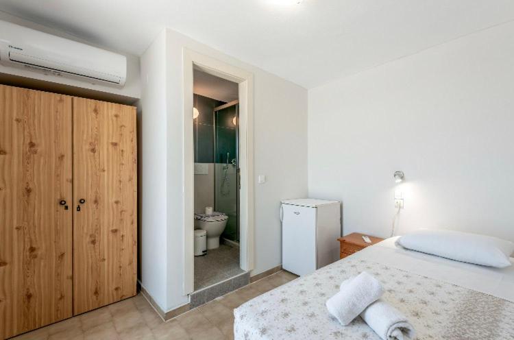 Frini Hotel Hanya Dış mekan fotoğraf