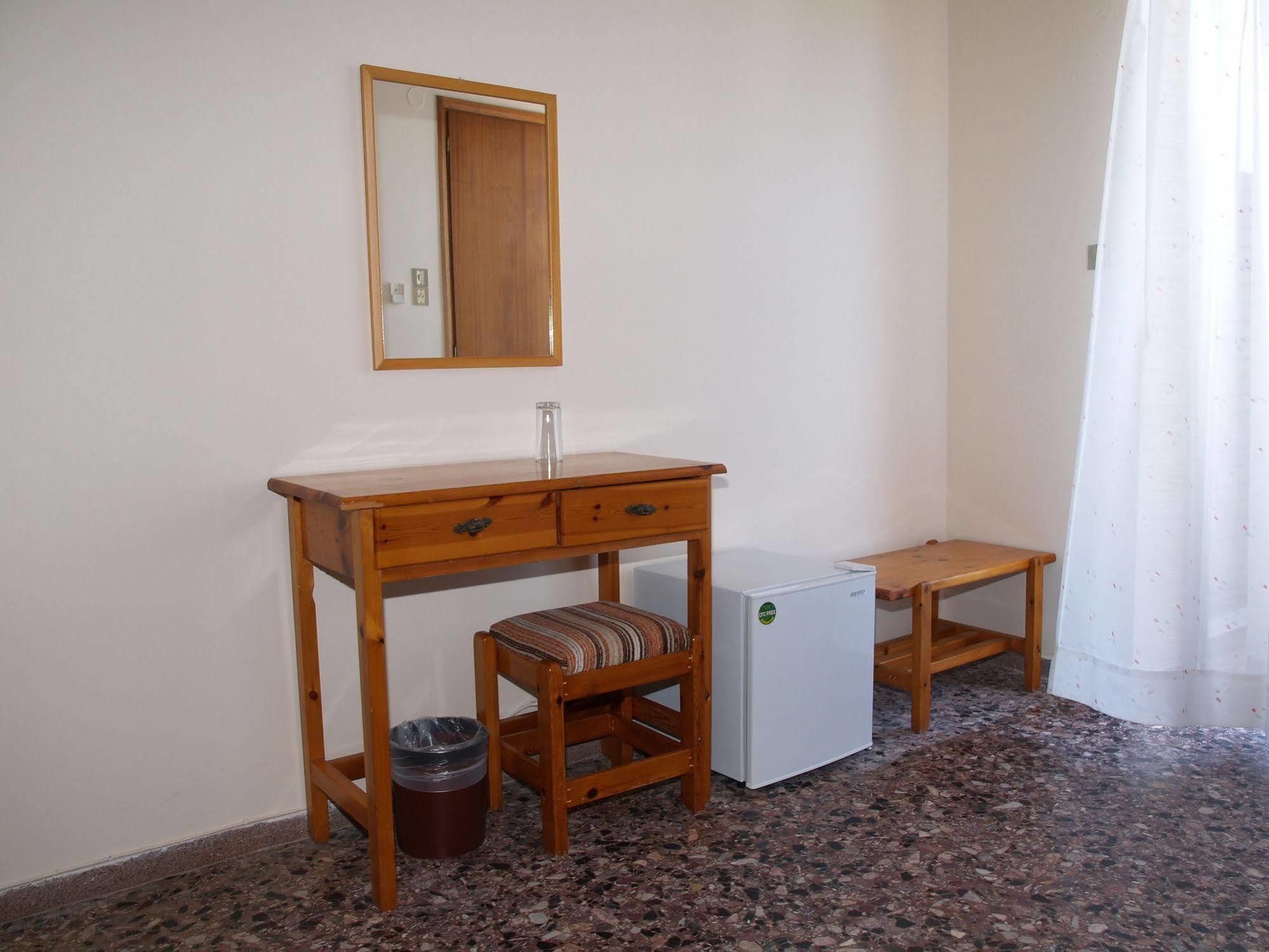 Frini Hotel Hanya Dış mekan fotoğraf